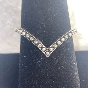 V-Shaped Silver Tone Ring with Beaded Detail